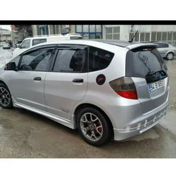 Alerón superior Honda Jazz 2009-2011 estilo fibra de vidrio