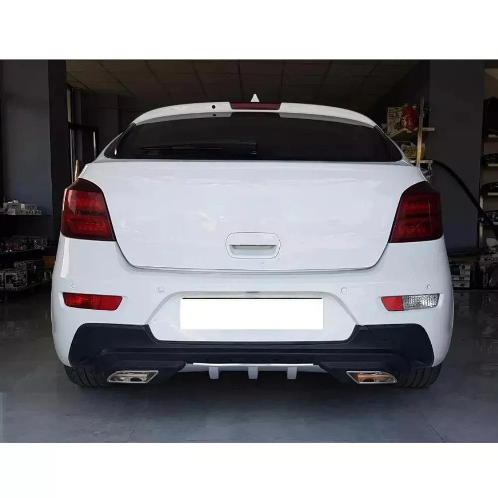 Difusor trasero ABS negro – Kit carrocería Chevrolet Cruze Hatchback - imagen 3