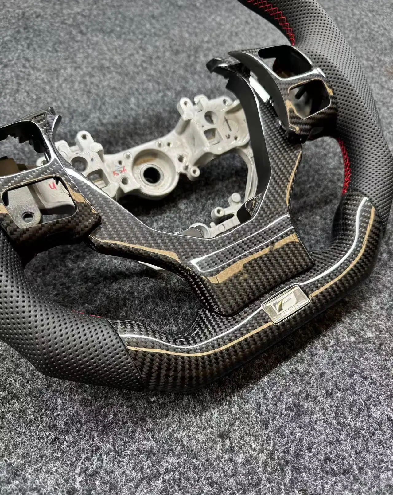 Volante fibra de carbono deportivo con logotipo F para Lexus - imagen 2