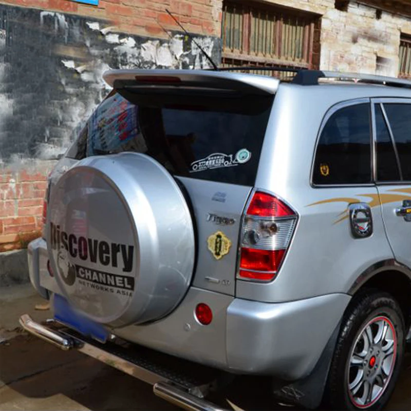 Alerón trasero Toyota RAV4 2001-2007 montado en el vehículo