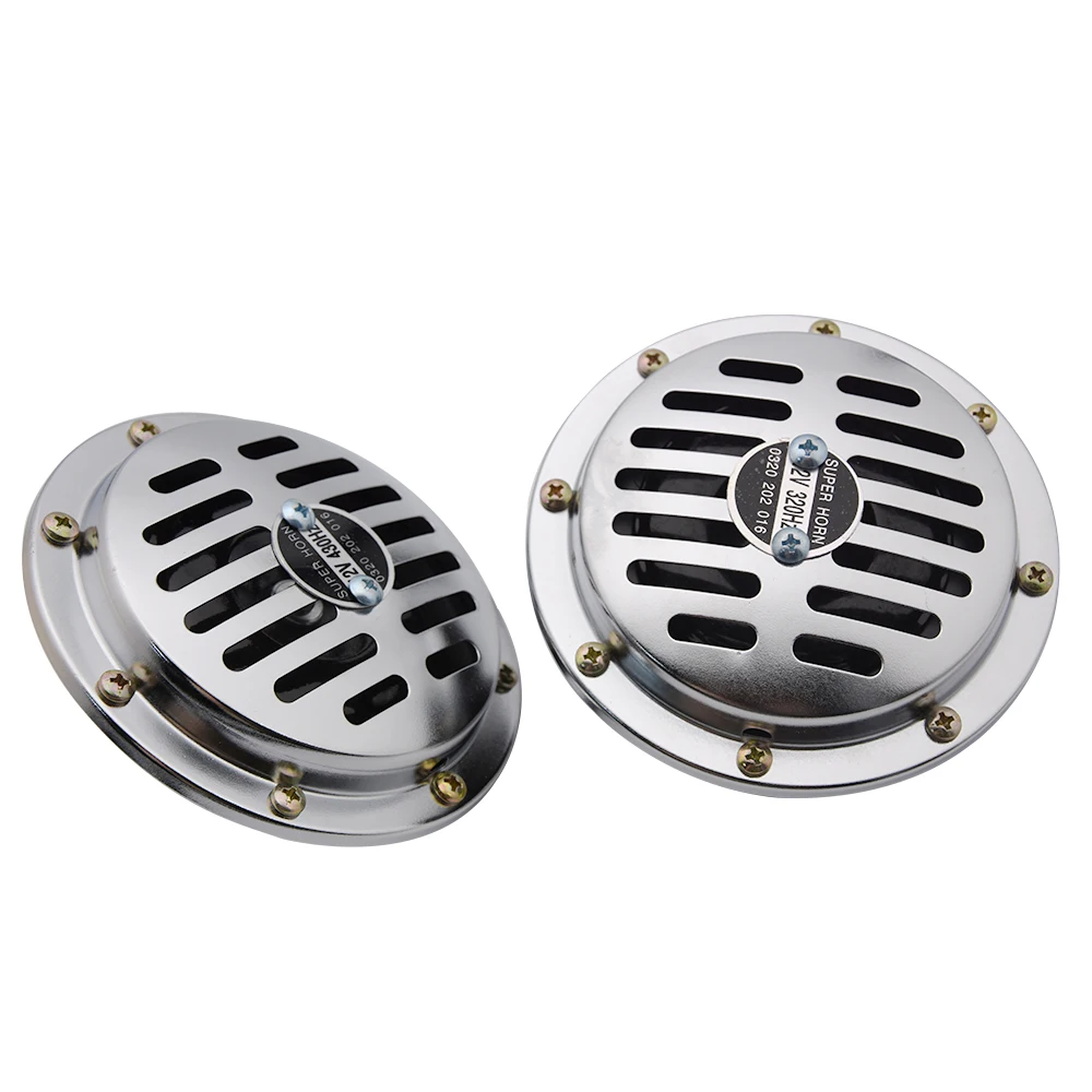 Bocinas montadas con soportes