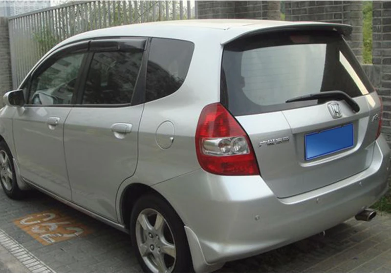 Vista lateral del spoiler para Honda Fit