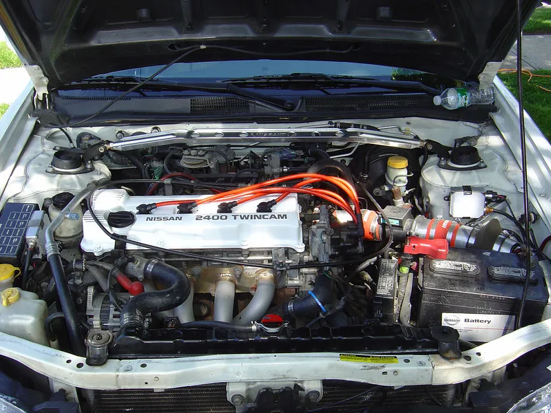 Kit puntales gas capó carbón Nissan Altima L30 1998-2001