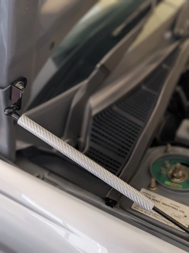 Puntales de gas para capó Subaru Impreza GD y Saab 9-2X - imagen 3