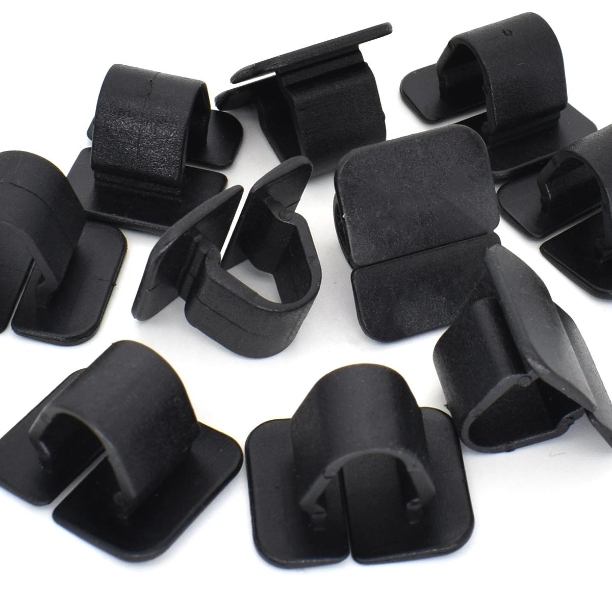 Clip aislamiento capó 1H5863849 – Compatible VW SEAT Skoda - imagen 5