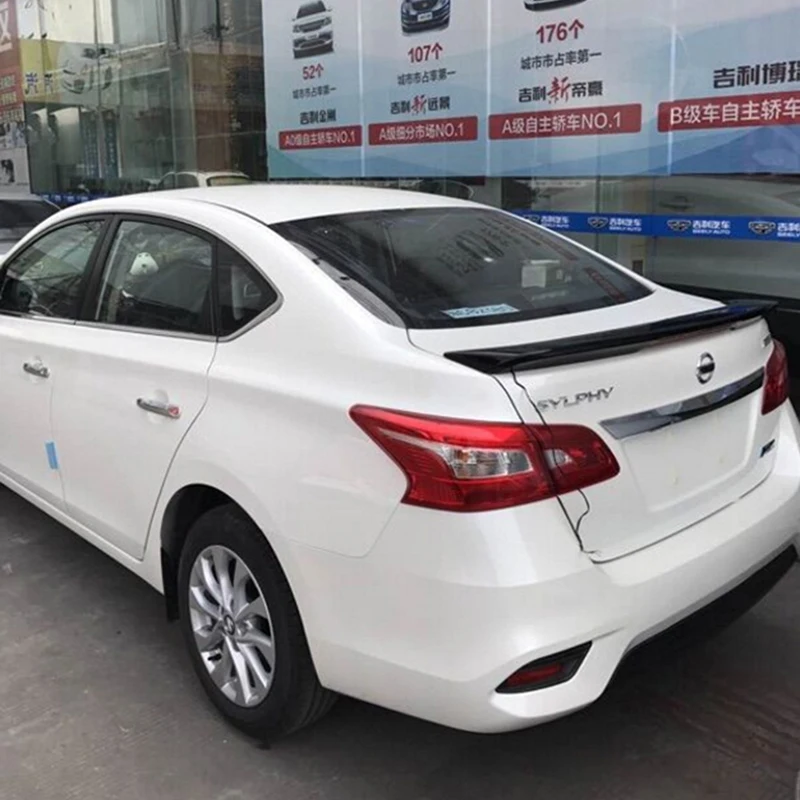 Alerón trasero Nissan Sentra 2012-2017 – ABS con luz LED - imagen 2