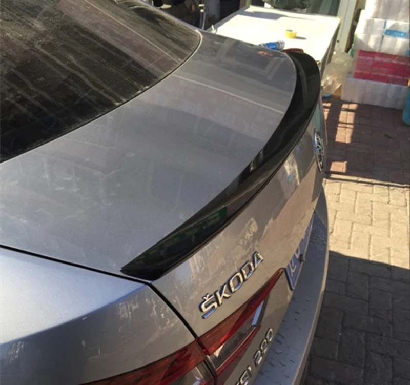 Alerón trasero exterior Skoda Superb 2016-2019 imprimación - imagen 2