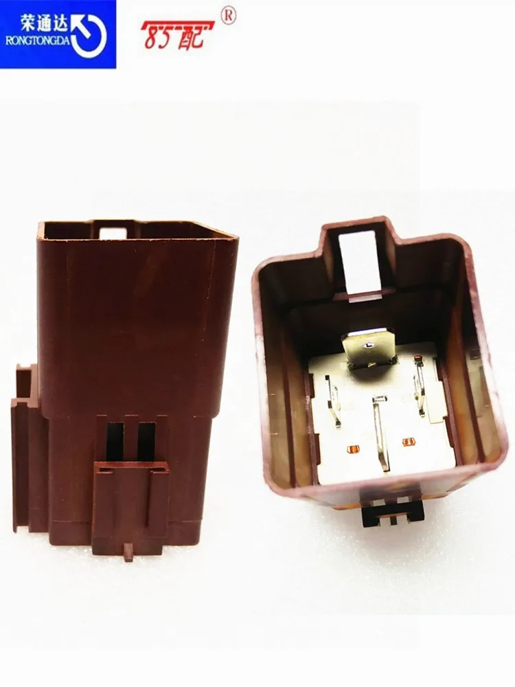 Relé electrónico de ventilador con la referencia 9804673180