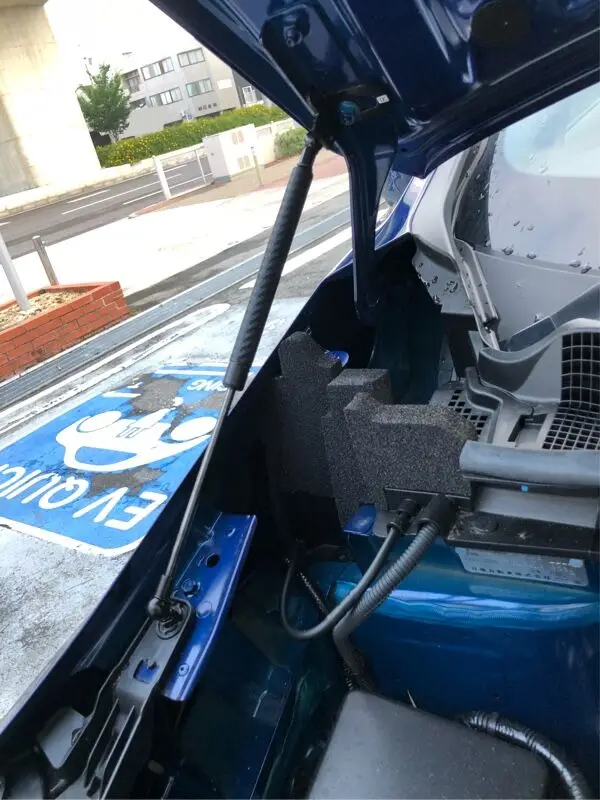 Amortiguadores de capó para Nissan Leaf ZE1 (2017-2025) - imagen 4
