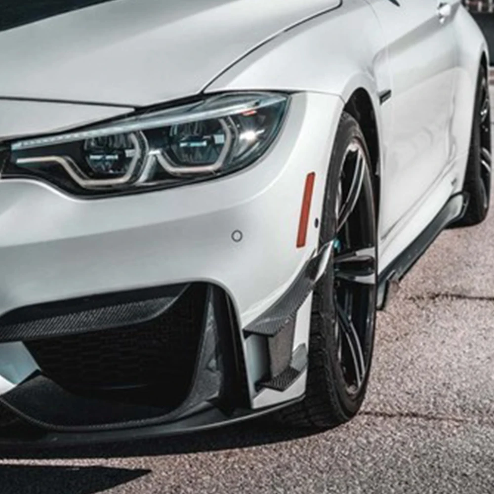 Accesorios instalados en parachoques delantero BMW F82 M4