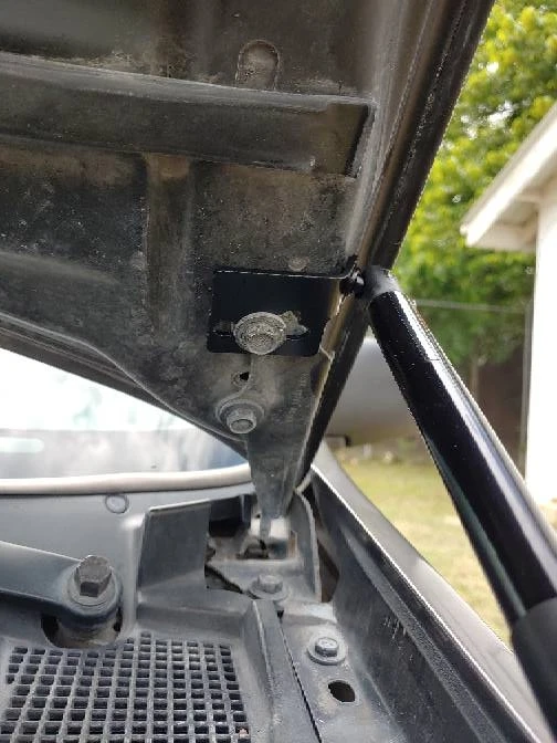 Amortiguador de capó para Ford Escape MK1, Maverick y Mazda Tribute - imagen 3