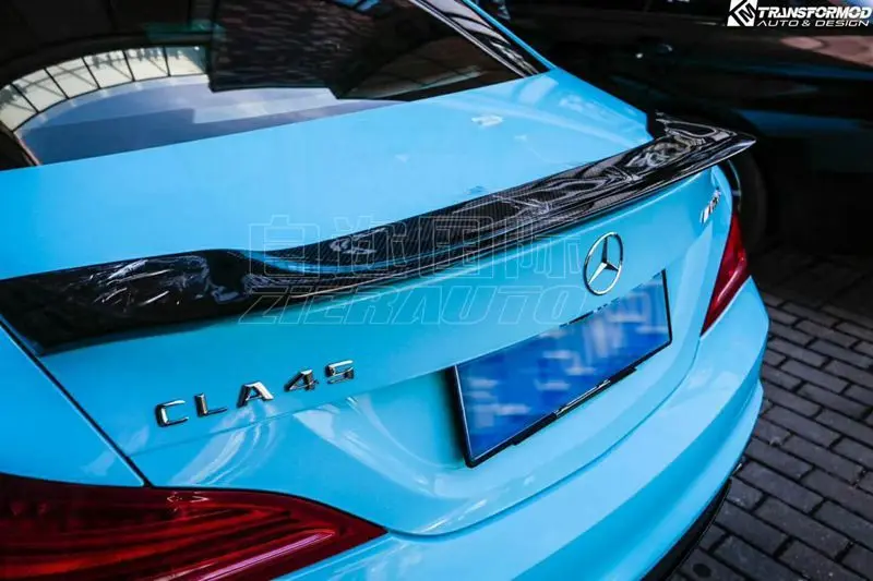 Alerón de techo trasero estilo R en carbono para Mercedes CLA W117