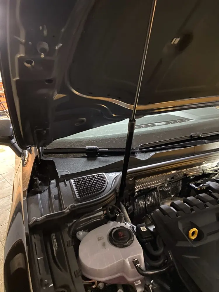 Amortiguador de capó gas VW Golf Mk8 (2019-2026) - imagen 3