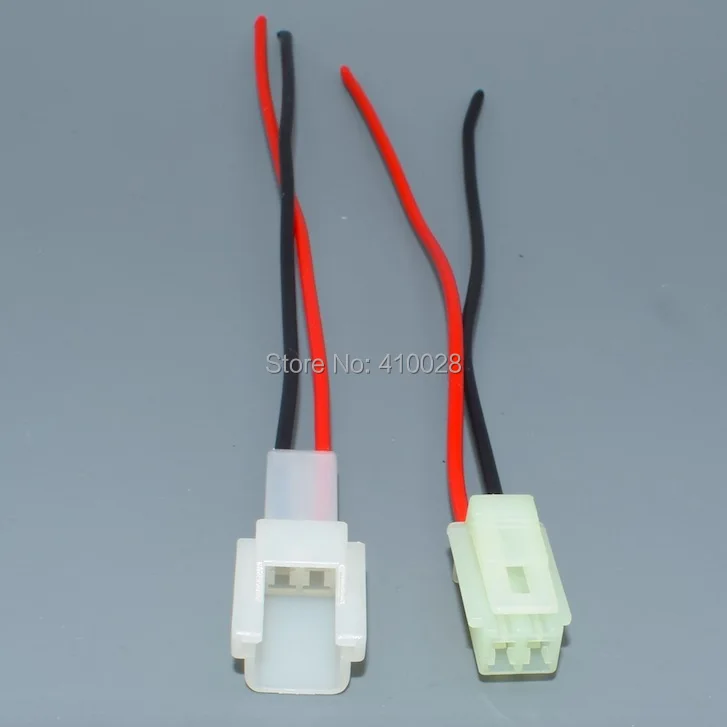 Conector automotriz macho y hembra de dos orificios