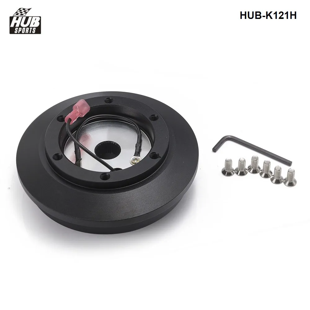 Detalle de pernos de montaje en el adaptador HUB-K121H