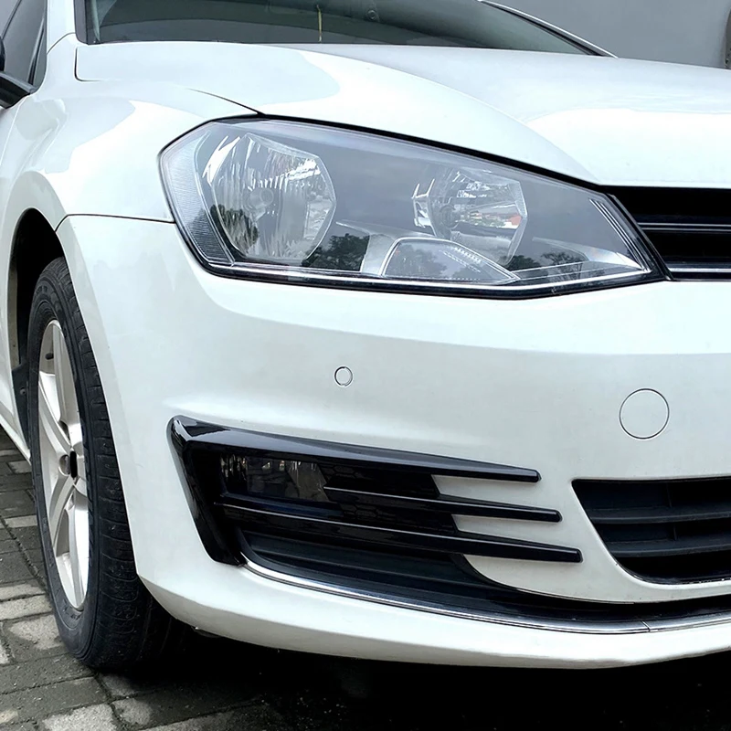Cubierta rejilla antiniebla – Golf 7 MK7 2013-2017, negro brillante - imagen 4