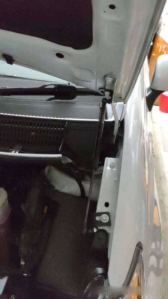Amortiguadores capó delantero para Toyota Prius+ 2011-2021 - imagen 5