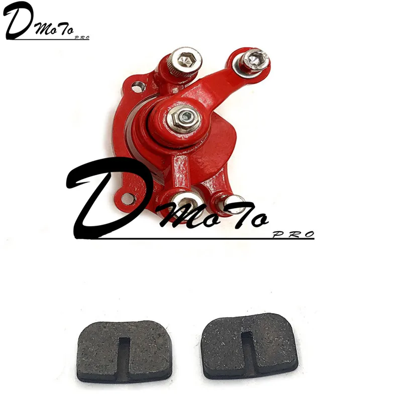 Vista frontal del kit de freno delantero rojo