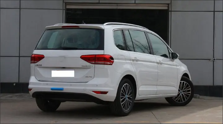 Cámara trasera VW Touran vista frontal