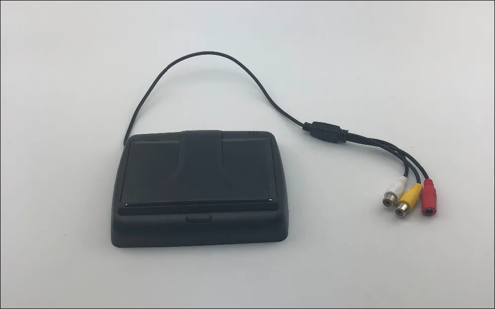 Detalle de conexiones RCA y cableado