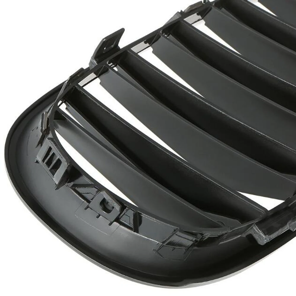 Parrilla frontal BMW Serie 5 E60 E61 negra brillante – doble listón - imagen 4