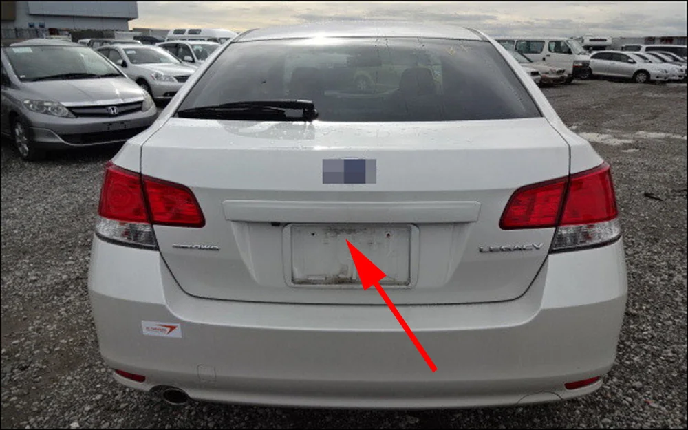 Detalle de la cámara trasera para Subaru Legacy