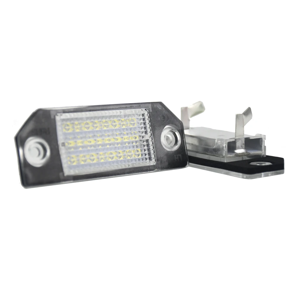 Luz LED matrícula instalada en Ford Focus MK2