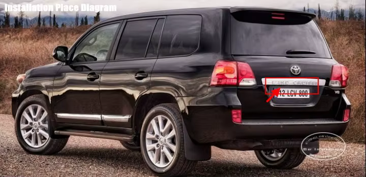 Cámara trasera para Toyota Land Cruiser y Prado instalada junto a la matrícula