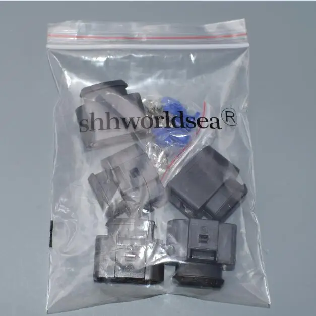 Detalle de conectores 4 vías hembra para bobina de encendido