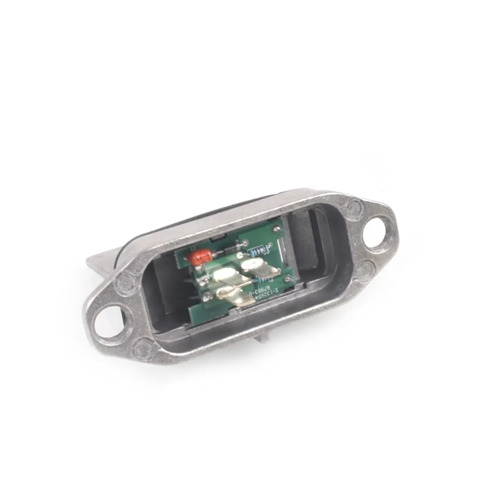 Resistencia del ventilador Nissan X-Trail T30 y Maxima A33 - imagen 4
