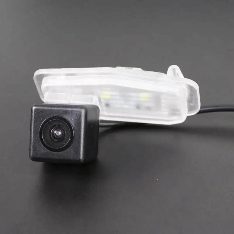 Cámara de visión trasera de coche para Honda Crider 2013 2014 2015 2016 Kit de accesorios de cámara CCD HD para estacionamiento trasero de respaldo - imagen 4