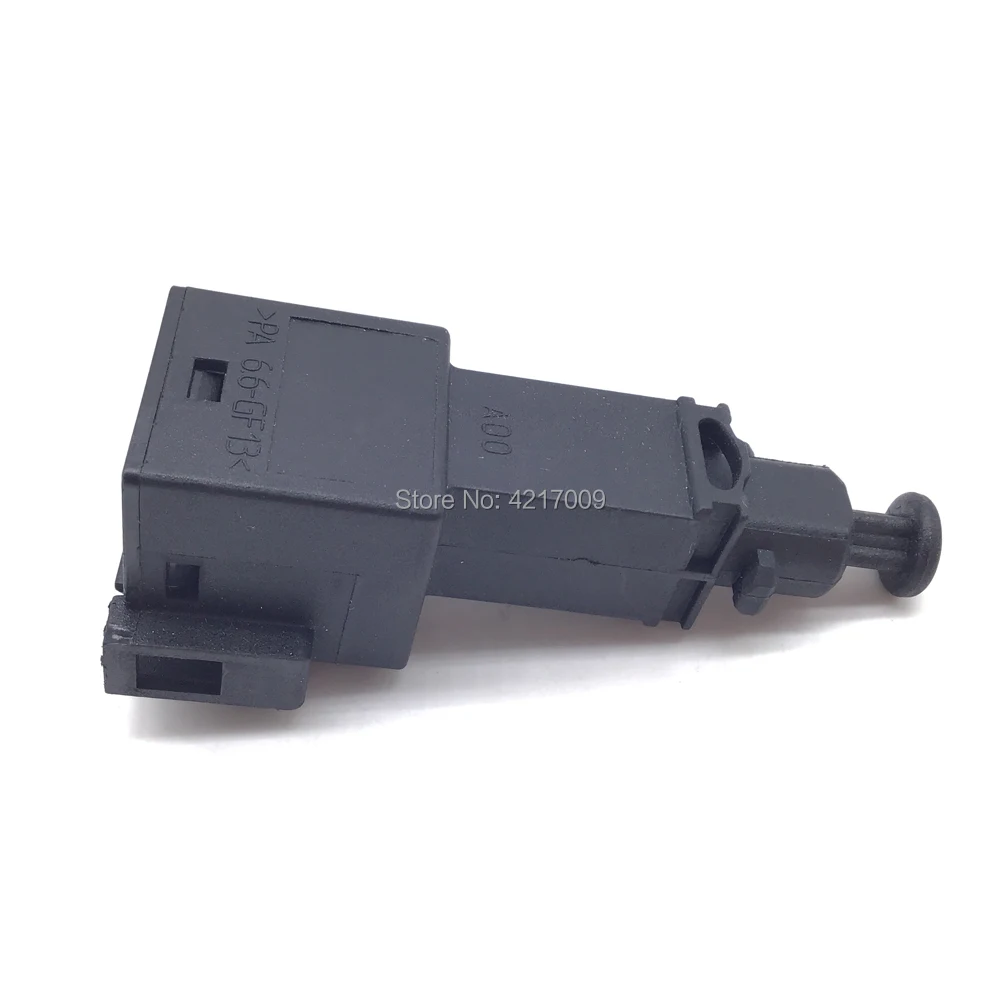 1J0 945 511A Interruptor de luz de freno Seat Ibiza Leon y Audi A3 - imagen 3