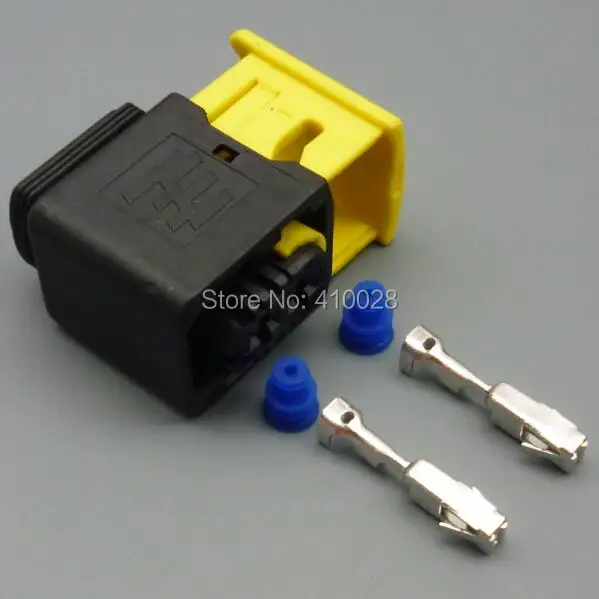 Detalle del kit de conectores eléctricos para automóvil