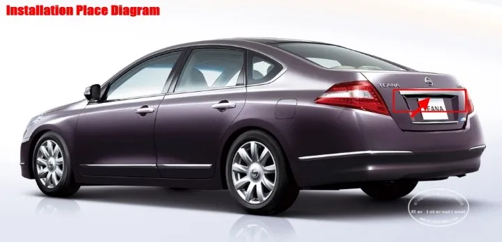 Cámara trasera Nissan instalada en matrícula