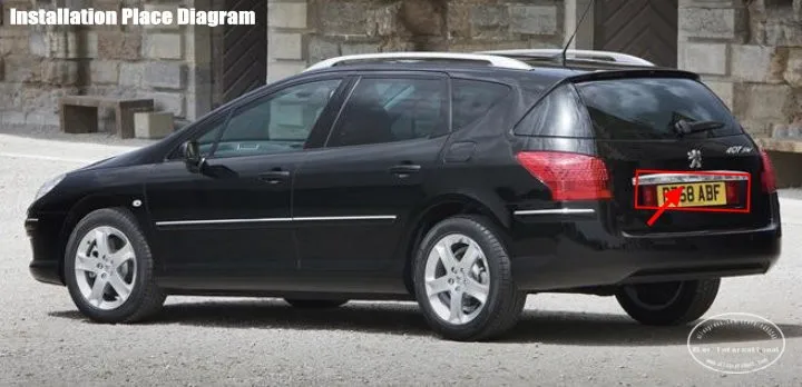 Cámara trasera integrada en la luz de matrícula del Peugeot 407