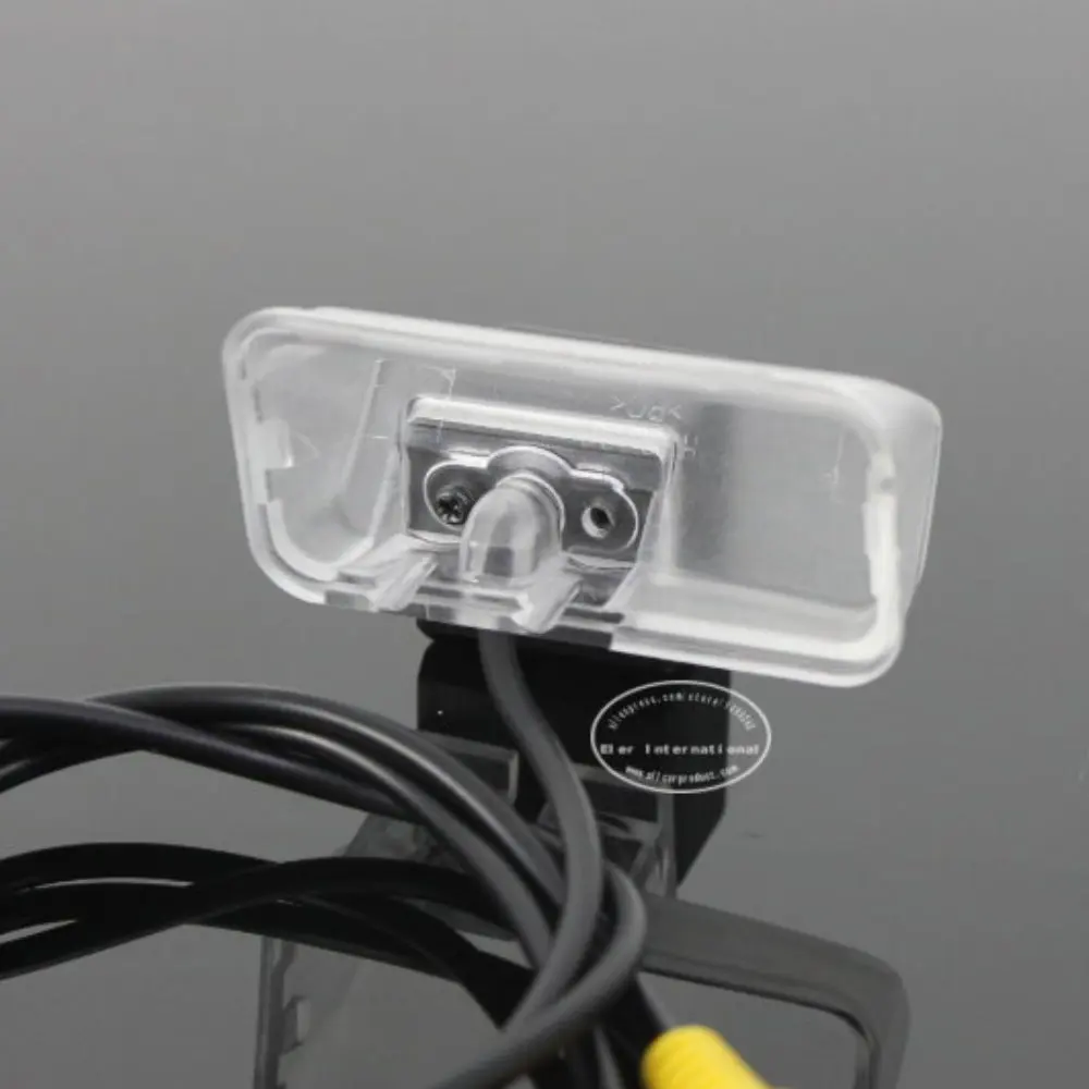Cámara de visión trasera para Toyota Yaris L con guía de aparcamiento - imagen 3