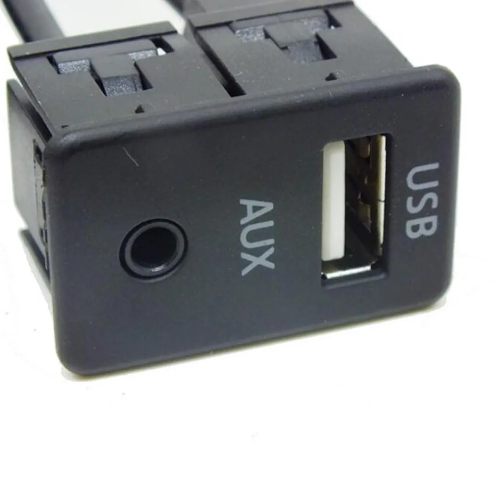 Adaptador USB empotrable para Toyota Avensis, RAV4, Auris y Corolla - imagen 3
