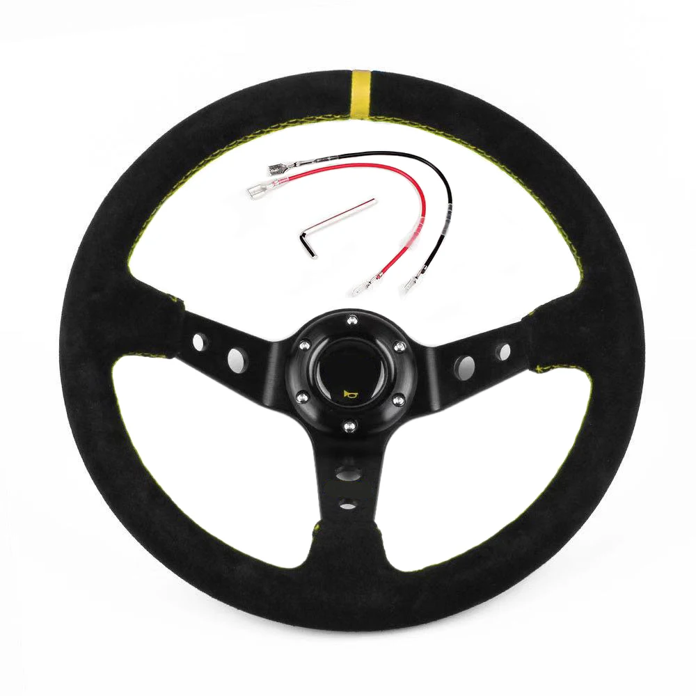 Detalle del volante deportivo de piel de ante