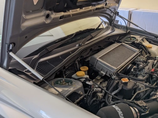 Puntales de gas para capó Subaru Impreza GD y Saab 9-2X - imagen 2