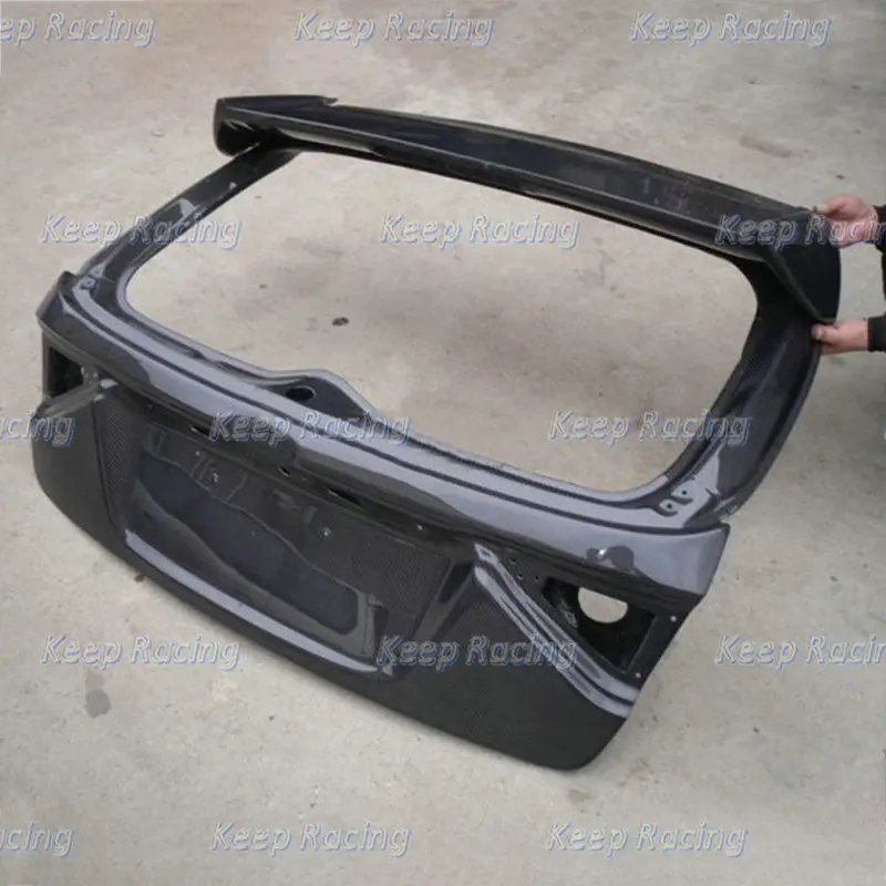 Tapa de maletero de fibra de carbono Subaru Impreza GRB Hatchback - imagen 2