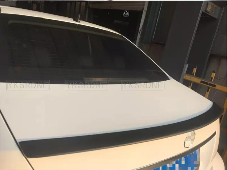 Alerón labio trasero de carbono/FRP para Mercedes-Benz Clase C W203 - imagen 3