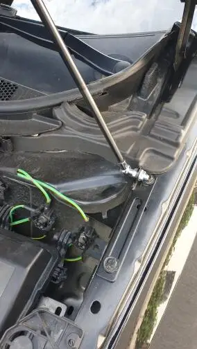 Puntales capó gas Peugeot 308 II T9 2013-2021 – Soporte elevación - imagen 4