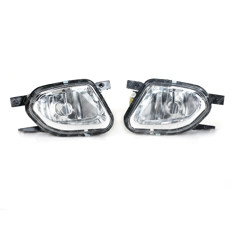 Faros antiniebla para Mercedes-Benz W211 instalados en el vehículo