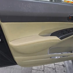 Cubierta de reposabrazos de puerta cuero beige – Honda Civic VIII Sedan