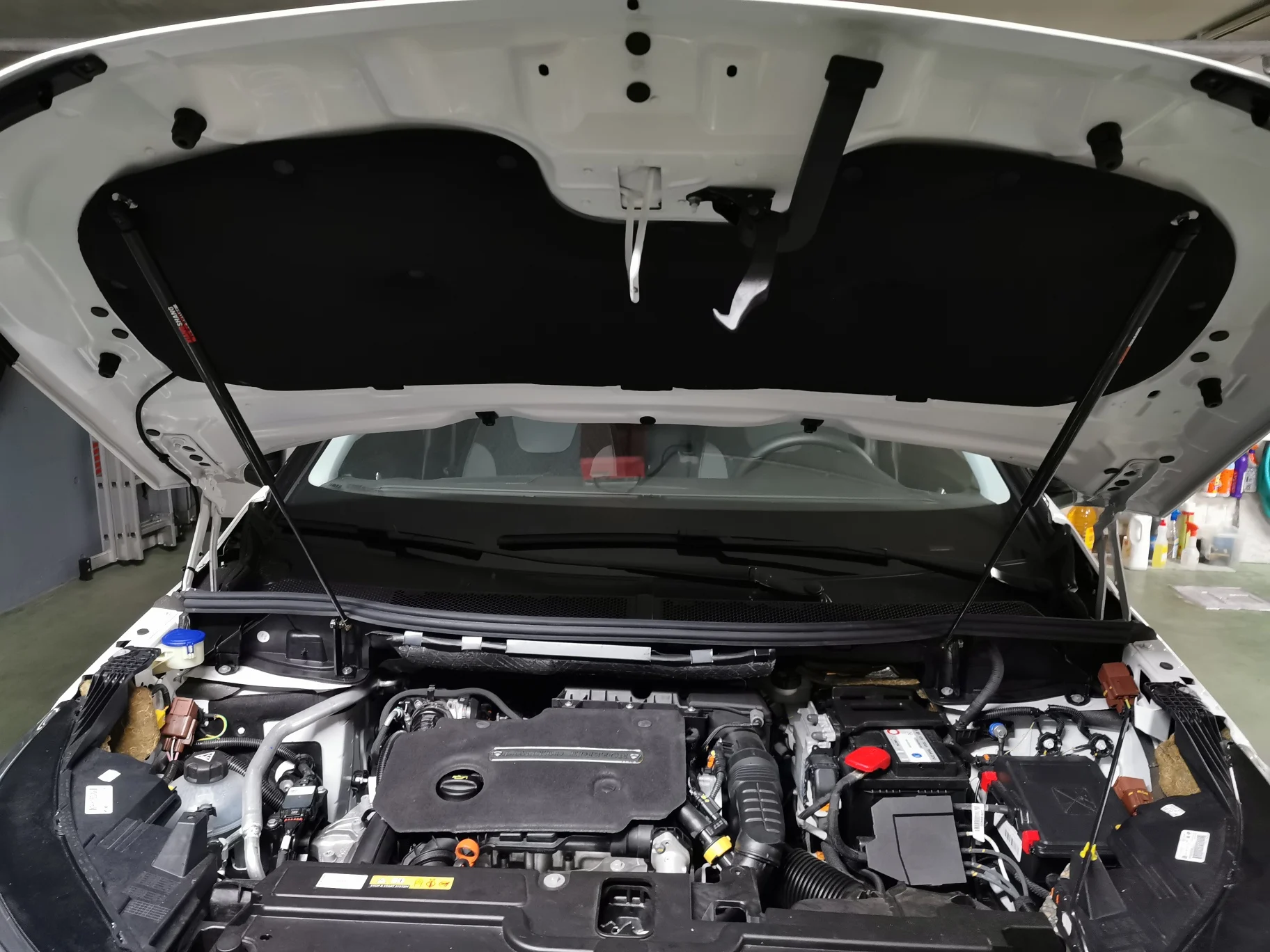 Amortiguador de capó delantero Opel Grandland 2017-2023