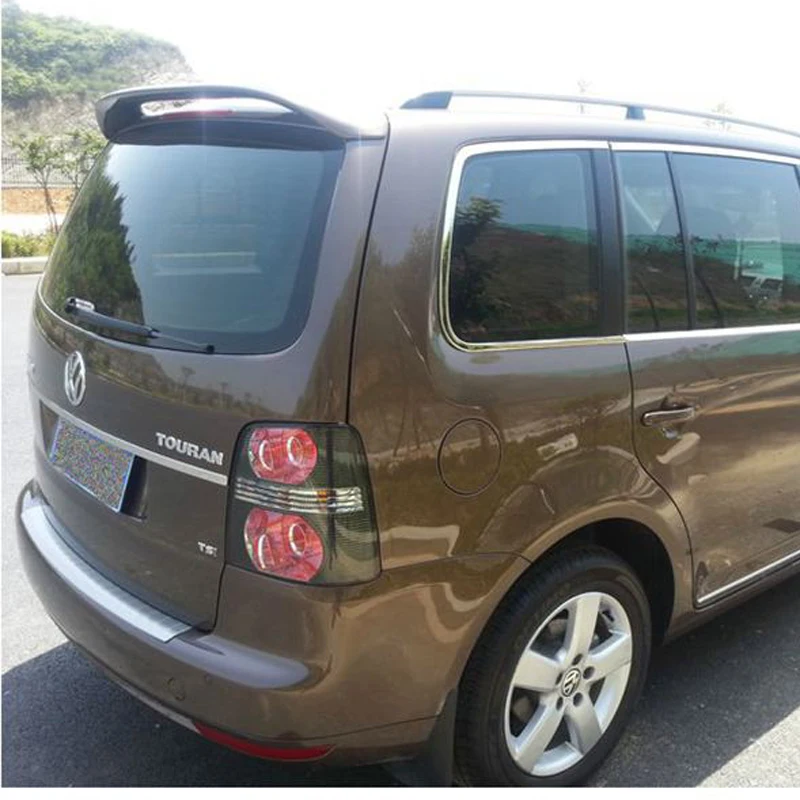 Alerón trasero ABS Volkswagen Touran 2008-2013 - imagen 2