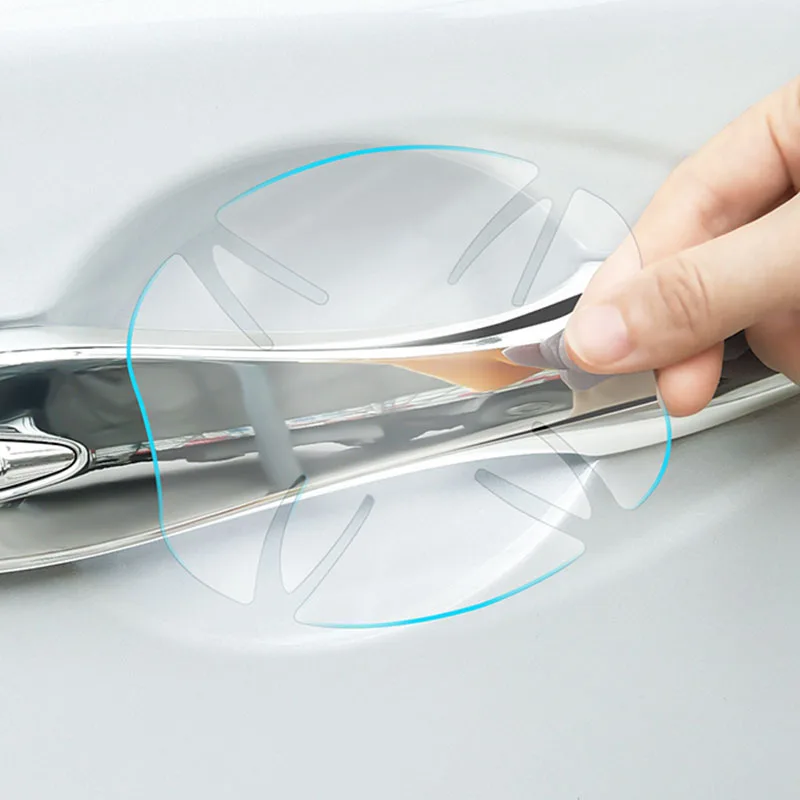 Película protectora transparente aplicada en manija de puerta