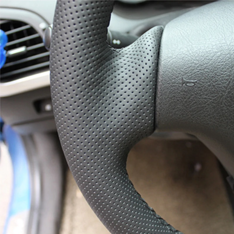 Protector de volante PU negro cosido a mano – VW Golf 4 Passat B5 Polo - imagen 3