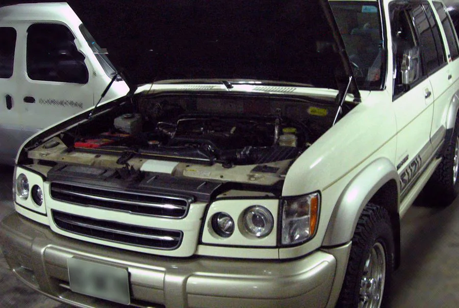 Puntales de capó delanteros para Isuzu Trooper Bighorn 1991-2002 - imagen 2