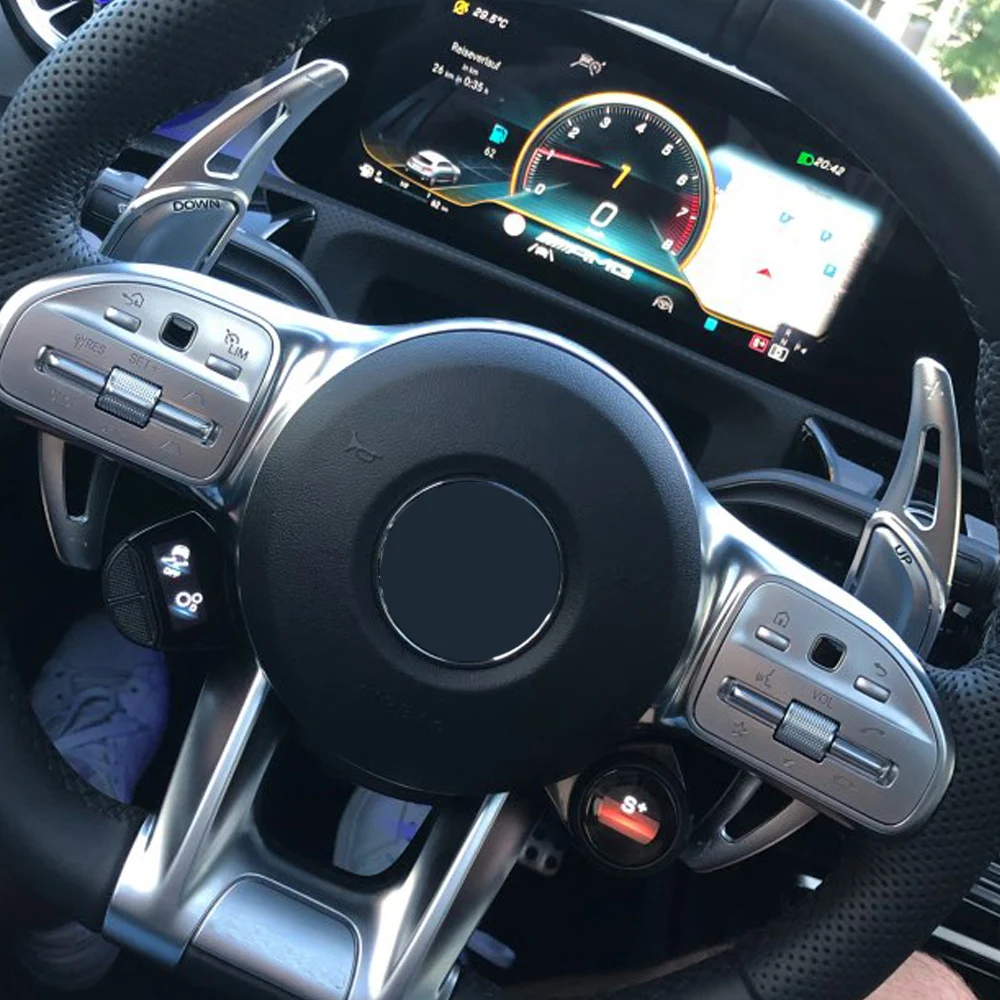 Montaje de la paleta de cambio en volante AMG